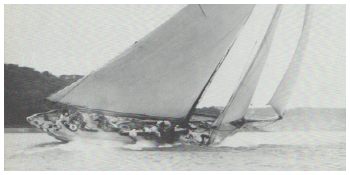 'Vigilant headed to the finish line at Cowes on August 4, 1894